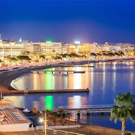 Grand Studio Lumineux A 300 Metres De La Plage