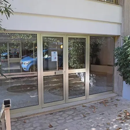 Grand Studio Lumineux A 300 Metres De La Plage * Cannes
